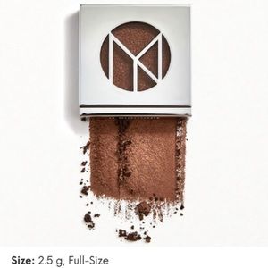 IL MAKIAGE
Color Boss Multi-Dimensional Eye Color in News Flash